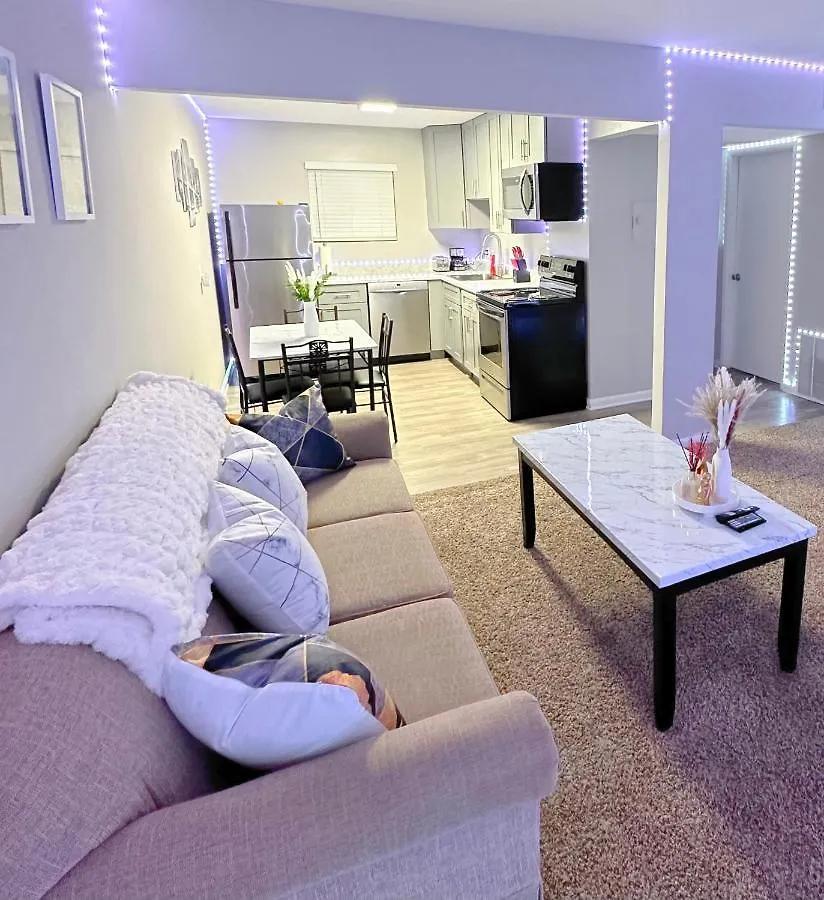 Apartment 2-Bedroom Condo Downtown Nashville