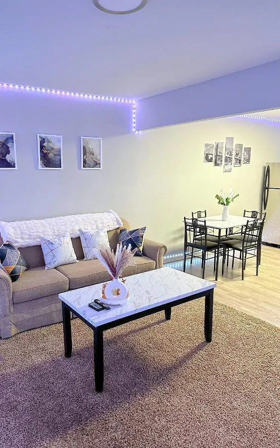 2-Bedroom Condo Downtown Nashville